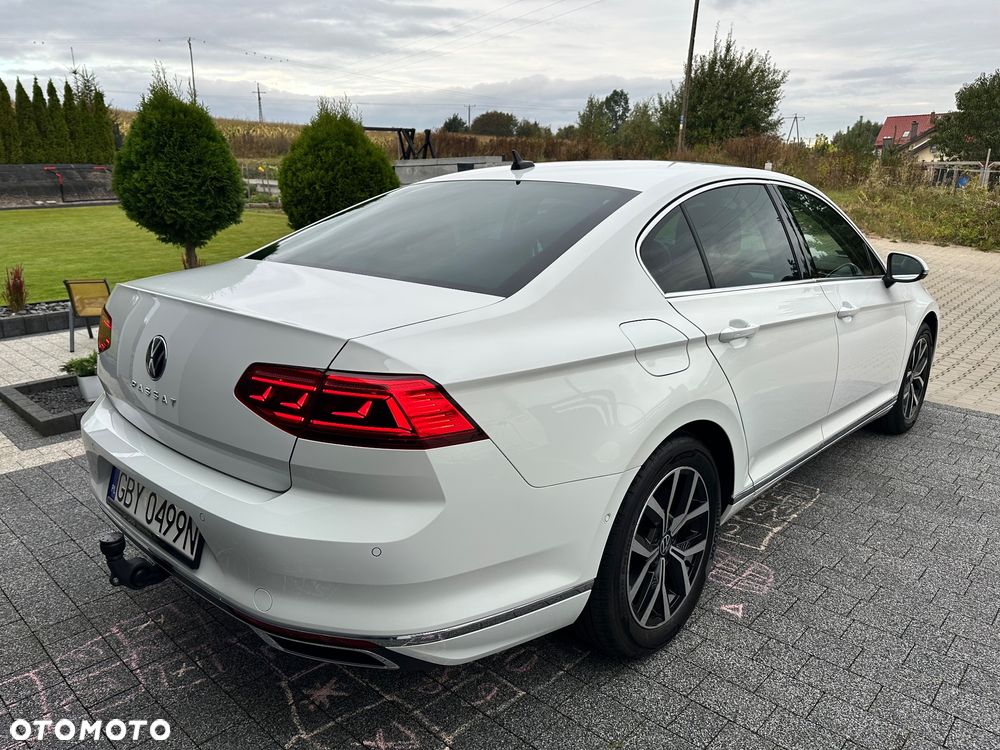 Volkswagen Passat 1.5 TSI EVO Elegance DSG - 3