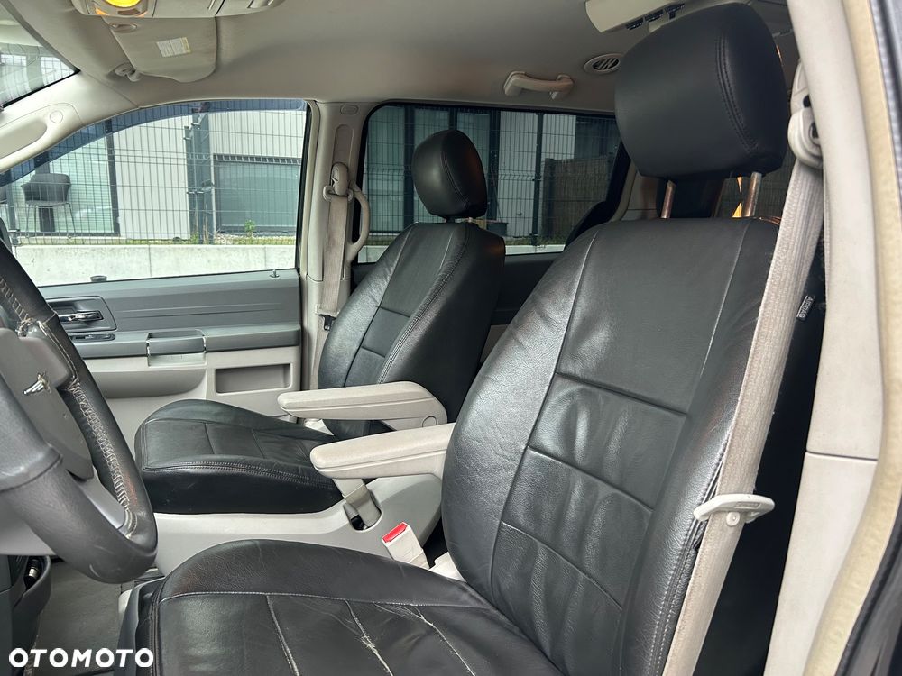 Chrysler Grand Voyager 3.8 V6 Limited - 22