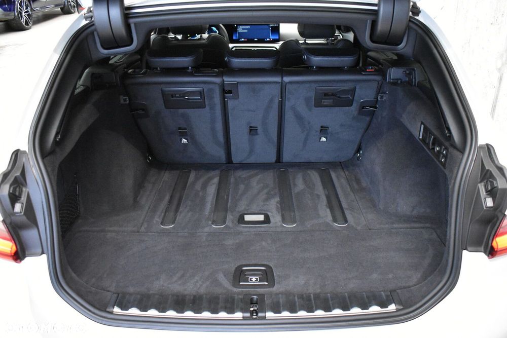 BMW Seria 3 - 27