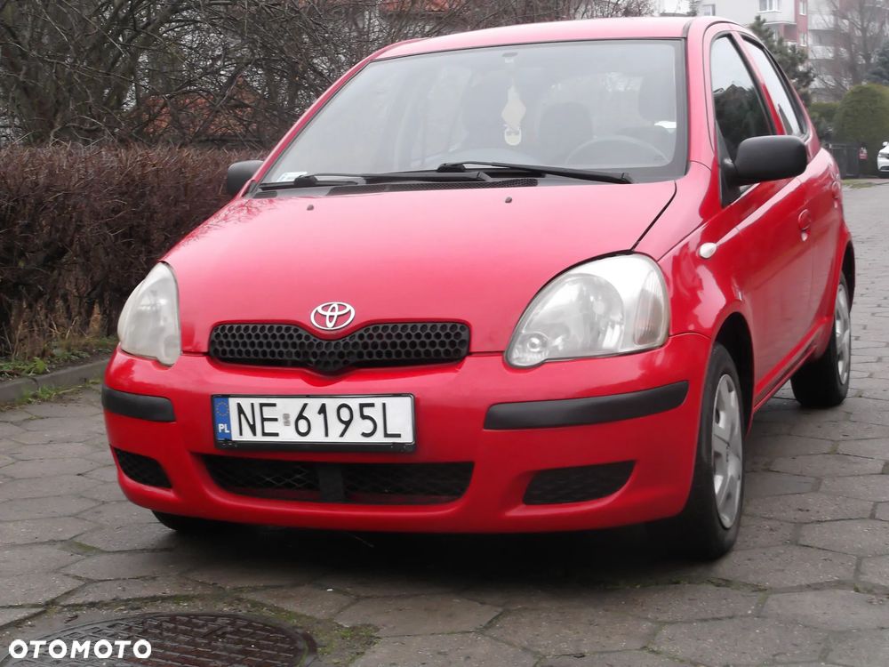 Toyota Yaris - 1