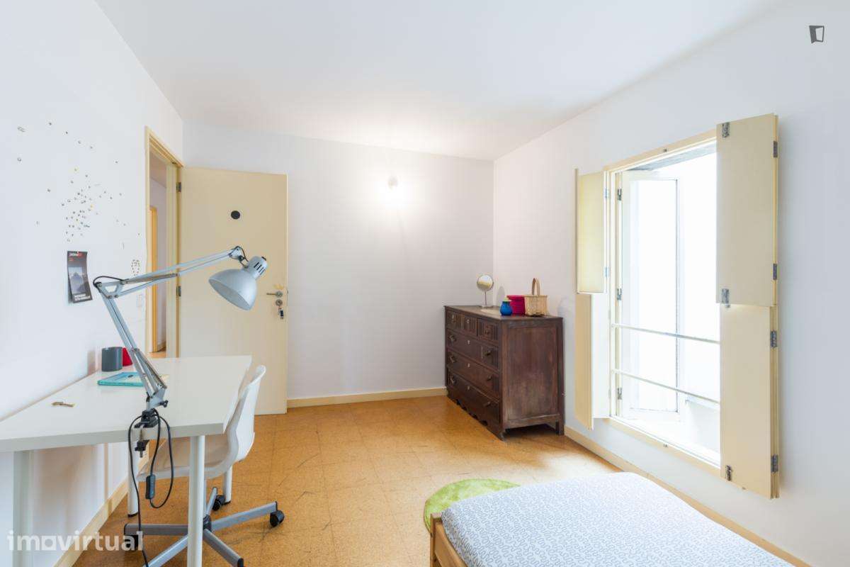 Quarto - localizado em Cedofeita Porto - Grande imagem: 5/24