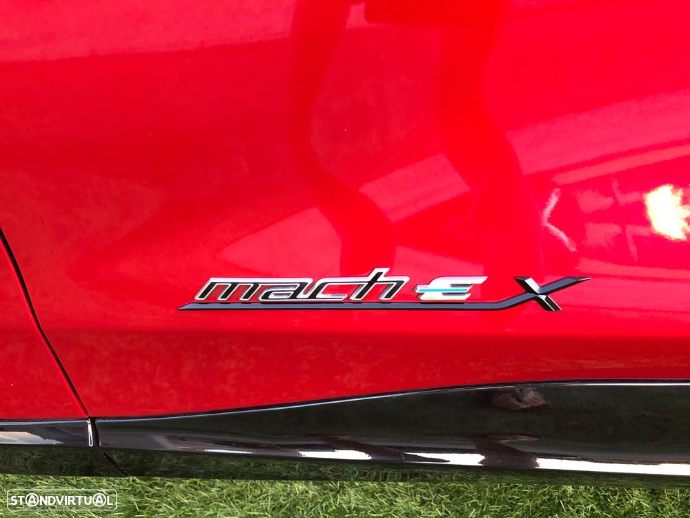 Ford Mustang Mach-E 98.7 kWh Premium - 11