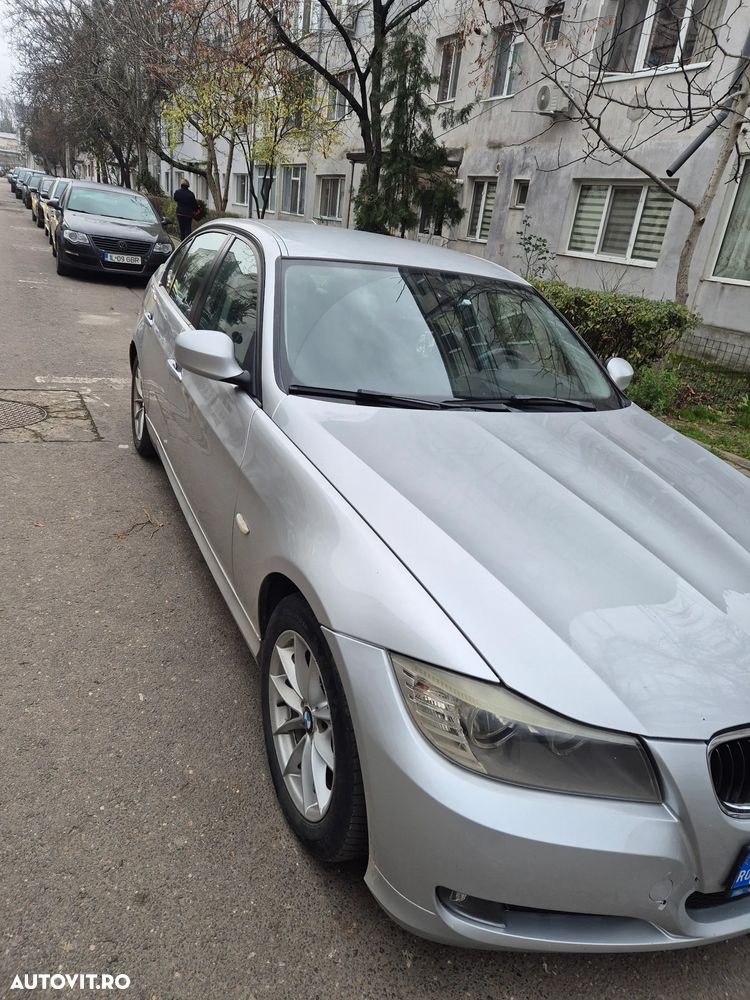 BMW Seria 3 318d - 4