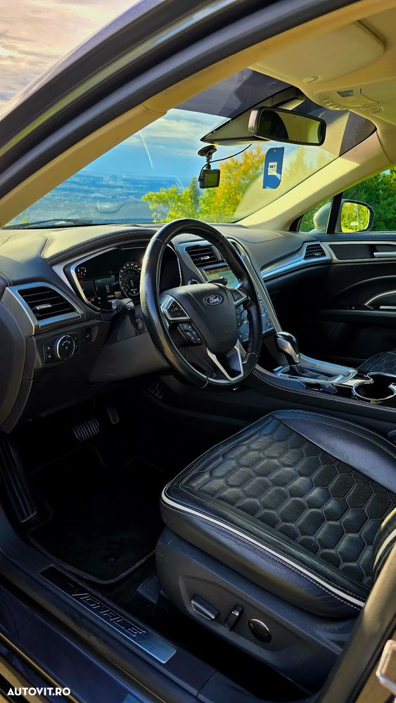 Ford Mondeo Turnier 2.0 TDCi Start-Stopp PowerShift-Aut Vignale - 10