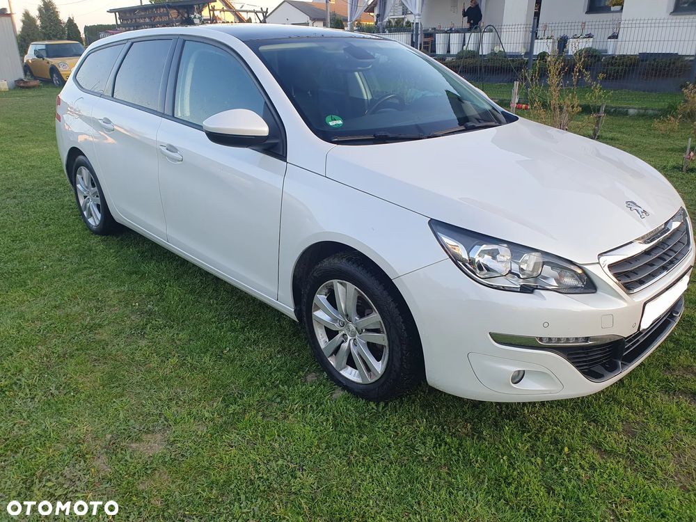 Peugeot 308 1.6 BlueHDi Allure S&S - 22