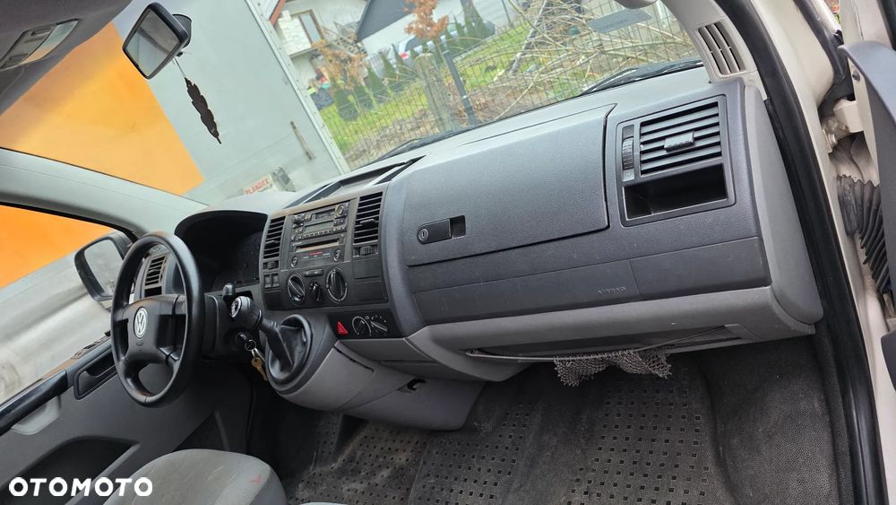 Volkswagen Transporter L2H1 - 2