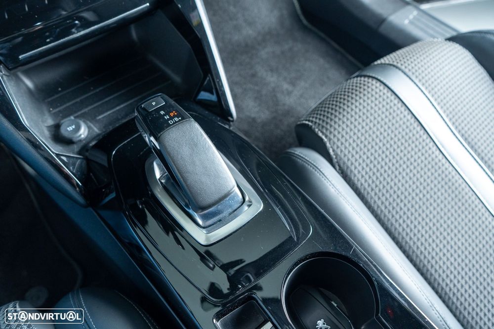 Peugeot e-2008 50 kWh GT Line - 21