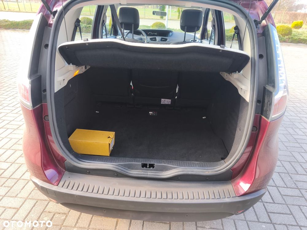Renault Scenic - 13