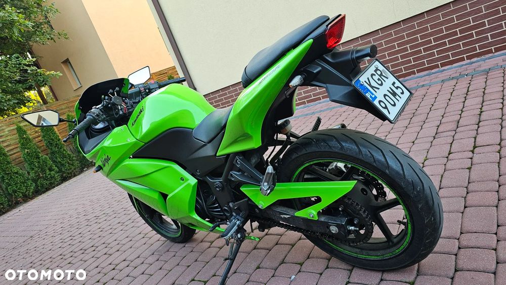 Kawasaki Ninja 250R - 29