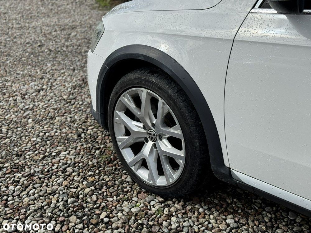 Volkswagen Passat Alltrack - 9