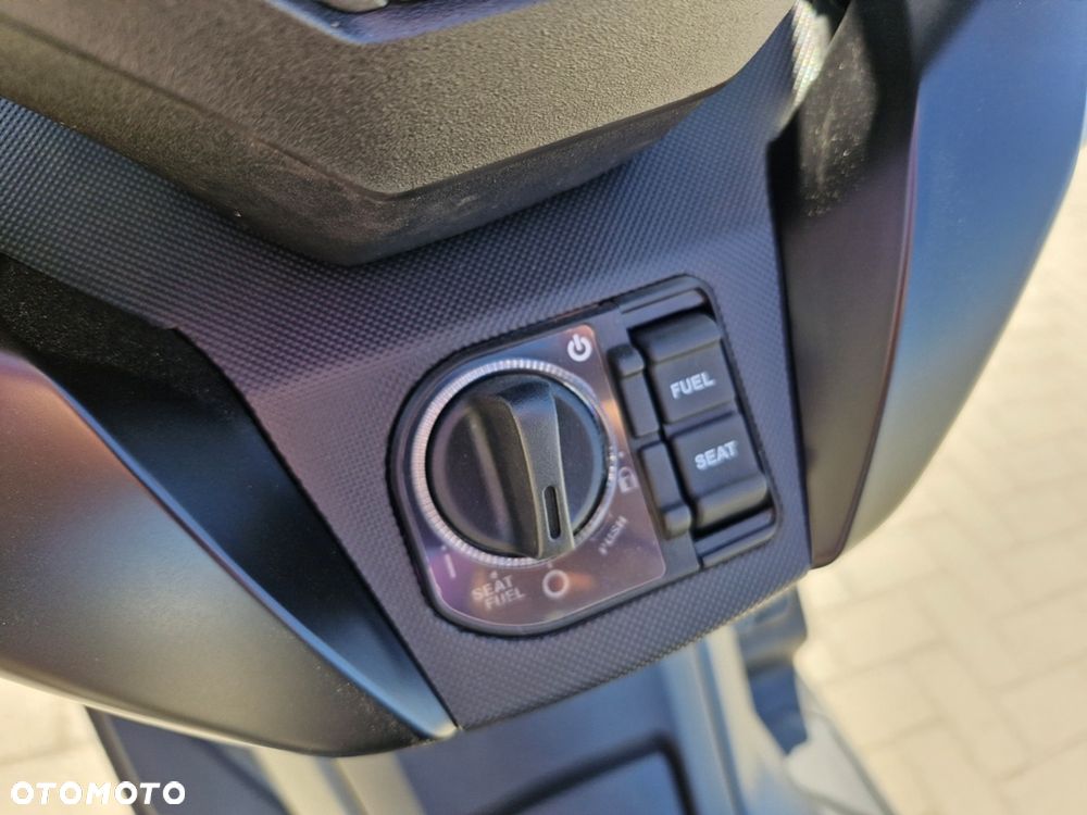Honda NSS - 7