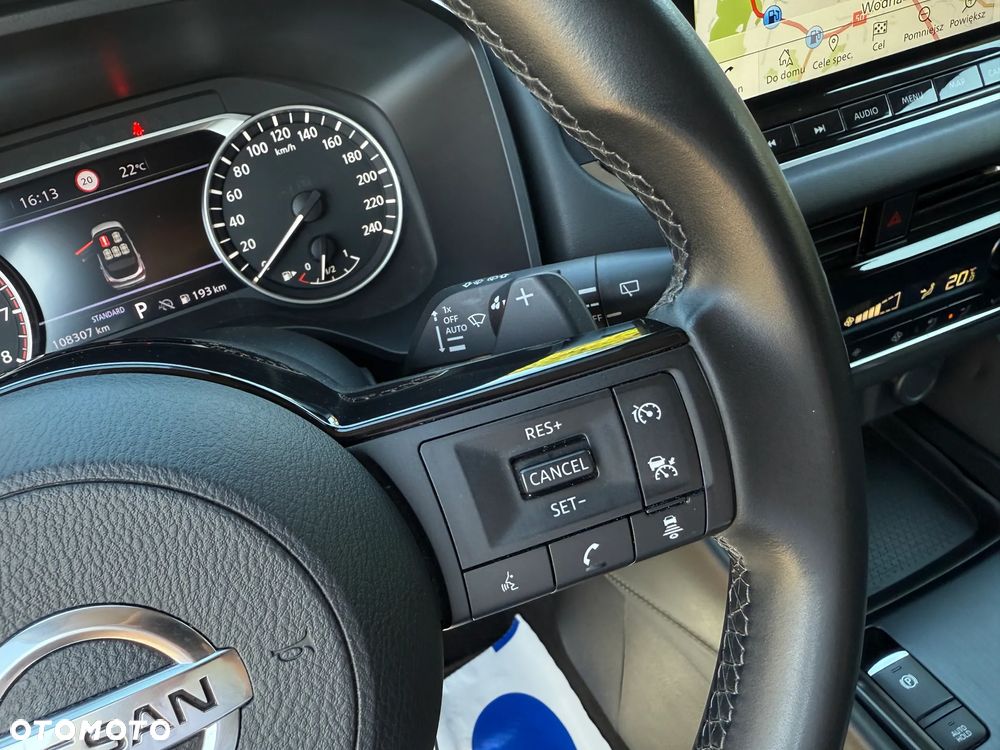 Nissan Qashqai 1.3 DIG-T N-Connecta DCT - 21