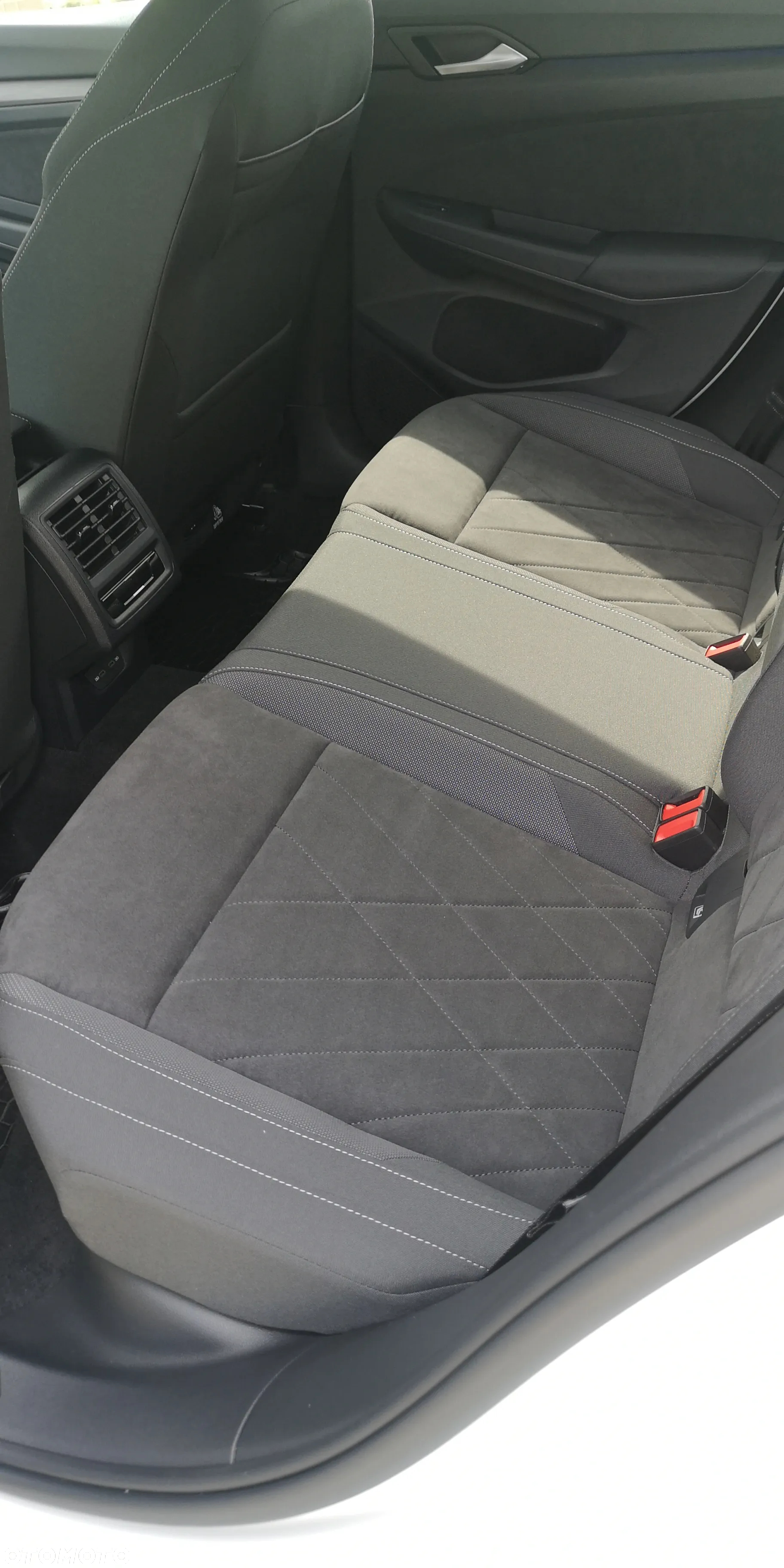 Volkswagen Golf - 15