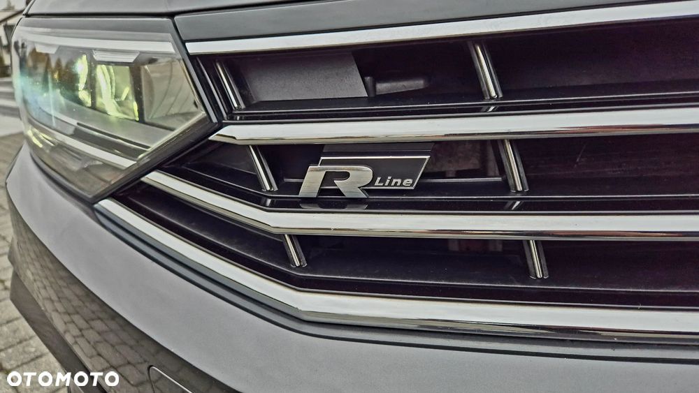 Volkswagen Passat 2.0 TDI (BlueMotion Technology) Highline - 28