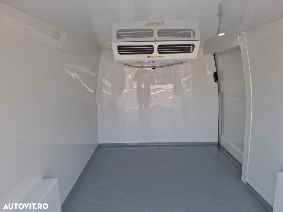 Ford Transit Custom - 14