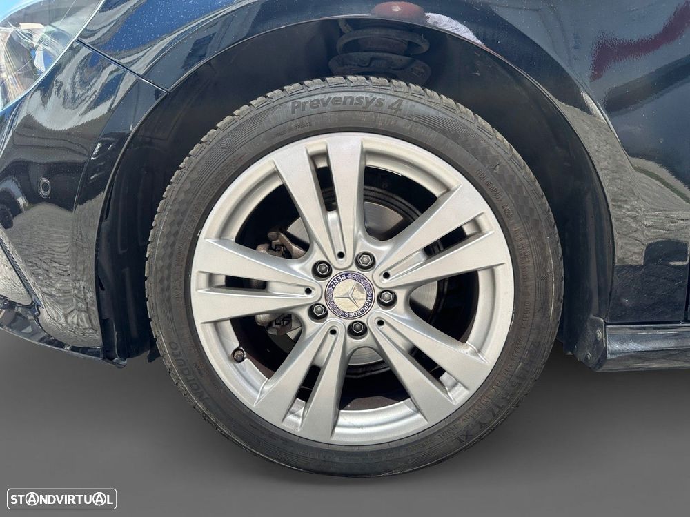Mercedes-Benz A 180 d Urban - 14