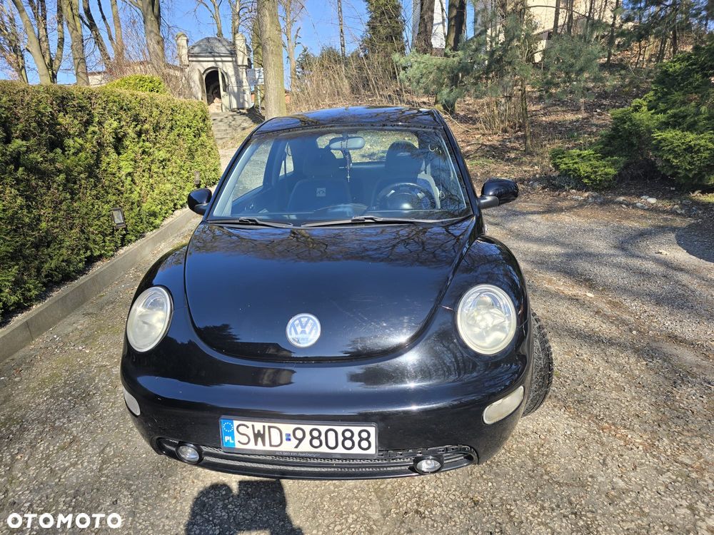 Volkswagen New Beetle - 3