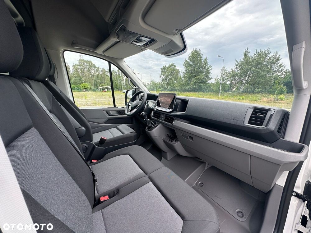 Volkswagen Crafter 35 2.0 TDI L3H3 3640 177 KM - 12