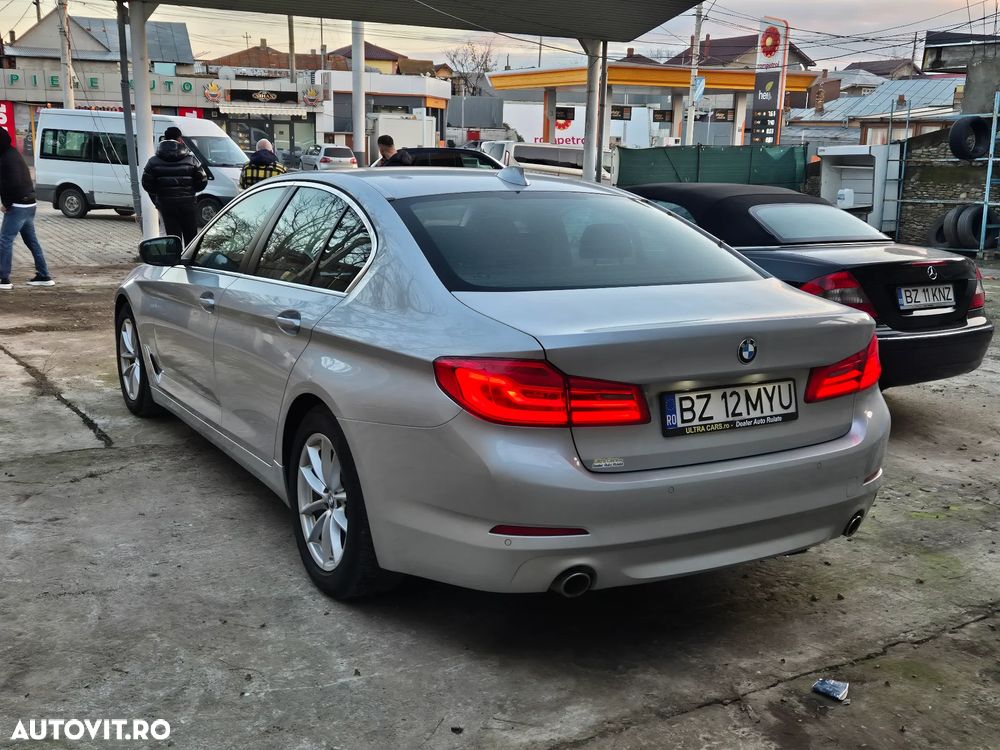 BMW Seria 5 520i AT - 3