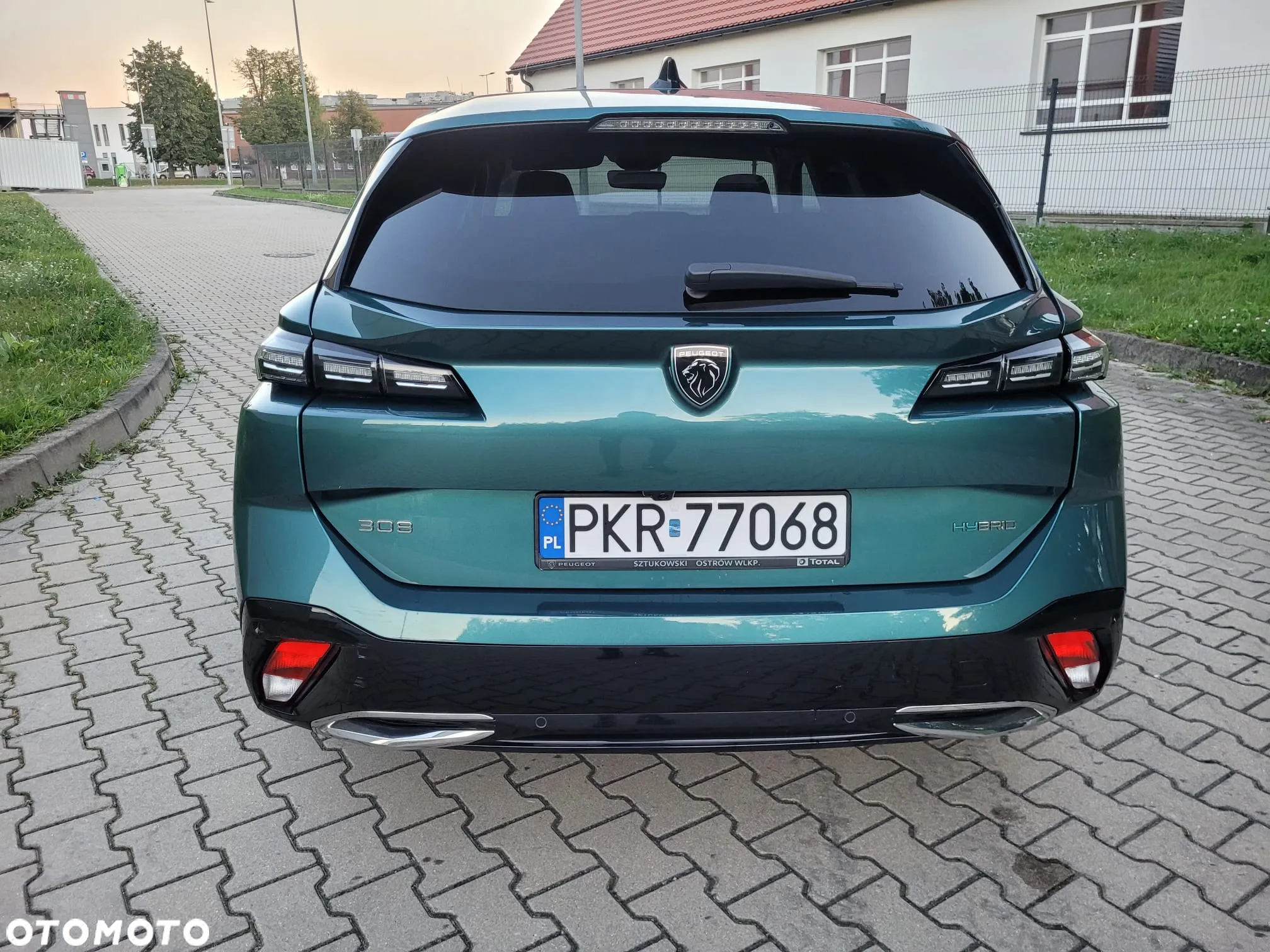 Peugeot 308 SW Plug-In Hybrid 225 e-EAT8 GT - 3