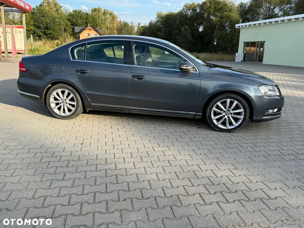 Volkswagen Passat 2.0 TDI 4Mot Highline DSG - 2
