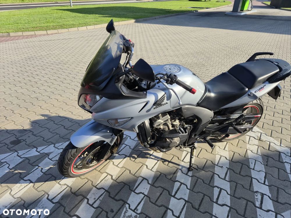 Honda CBF - 10