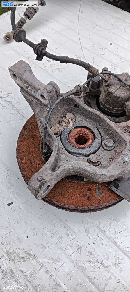 Fuzeta Stanga Fata cu Rulment si Senzor ABS Renault Laguna 3 2.0 DCI 2007 - 2015 Cod 400150006R [V0053] - 3