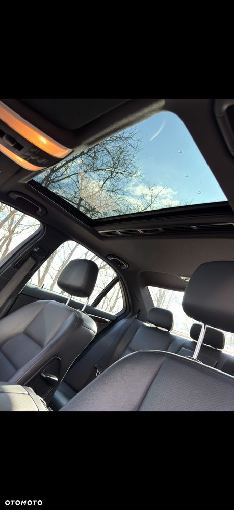 Mercedes-Benz Klasa C 300 7G-TRONIC Special Edition - 22