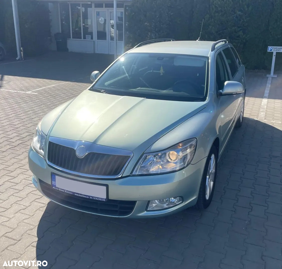 Skoda Octavia Combi 1.2 TSI Ambiente - 2