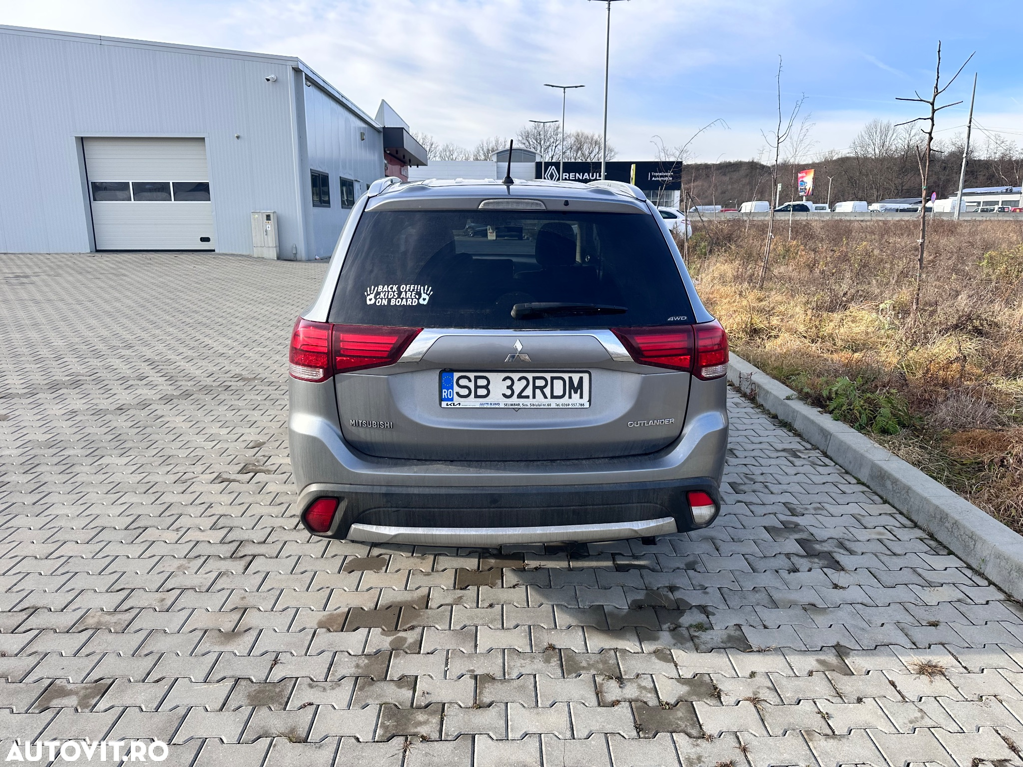 Mitsubishi Outlander 2.2 DI-D AWD A/T Instyle S62 - 7