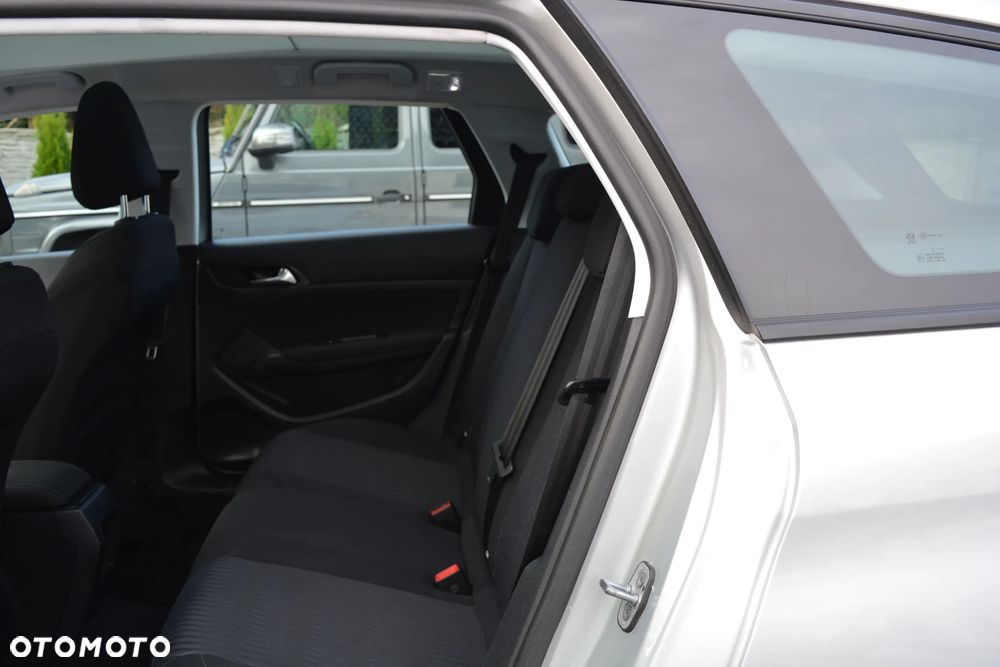 Peugeot 308 e-HDi 115 Stop & Start Niveau 2 Business-Line - 17