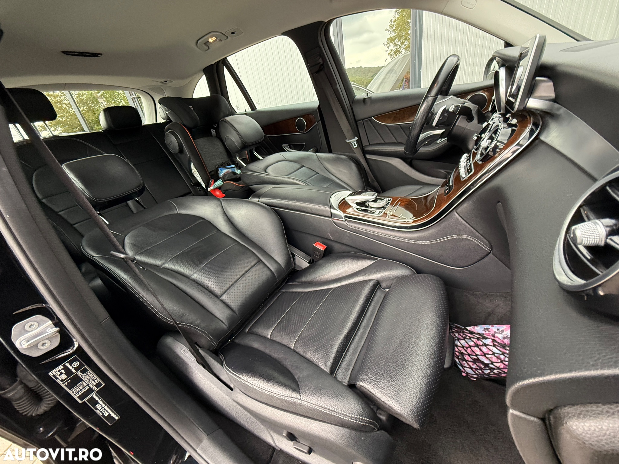 Mercedes-Benz GLC 220 d 4MATIC - 28