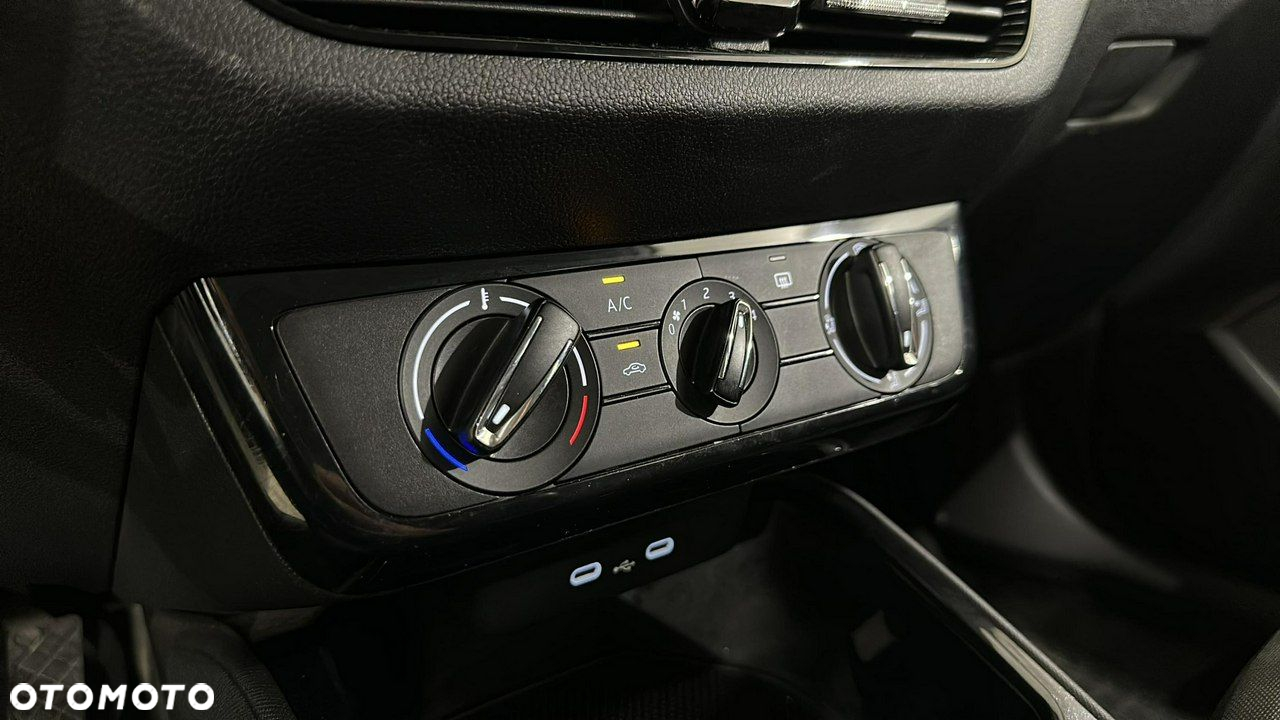 Skoda Fabia 1.0 Ambition - 21