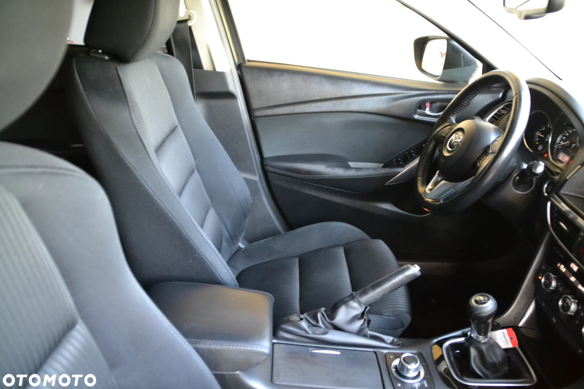 Mazda 6 2.0 Kombi SKYACTIV-G Business-Line - 25