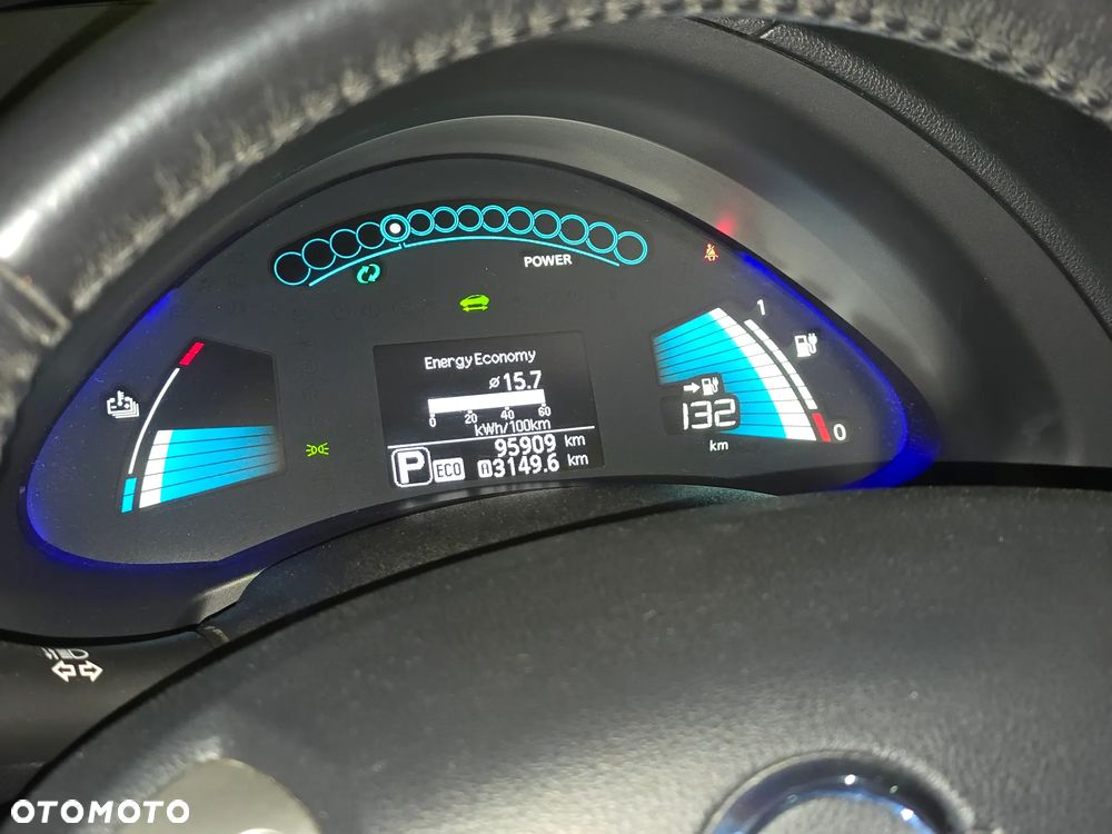 Nissan Leaf 24kWh Tekna - 19