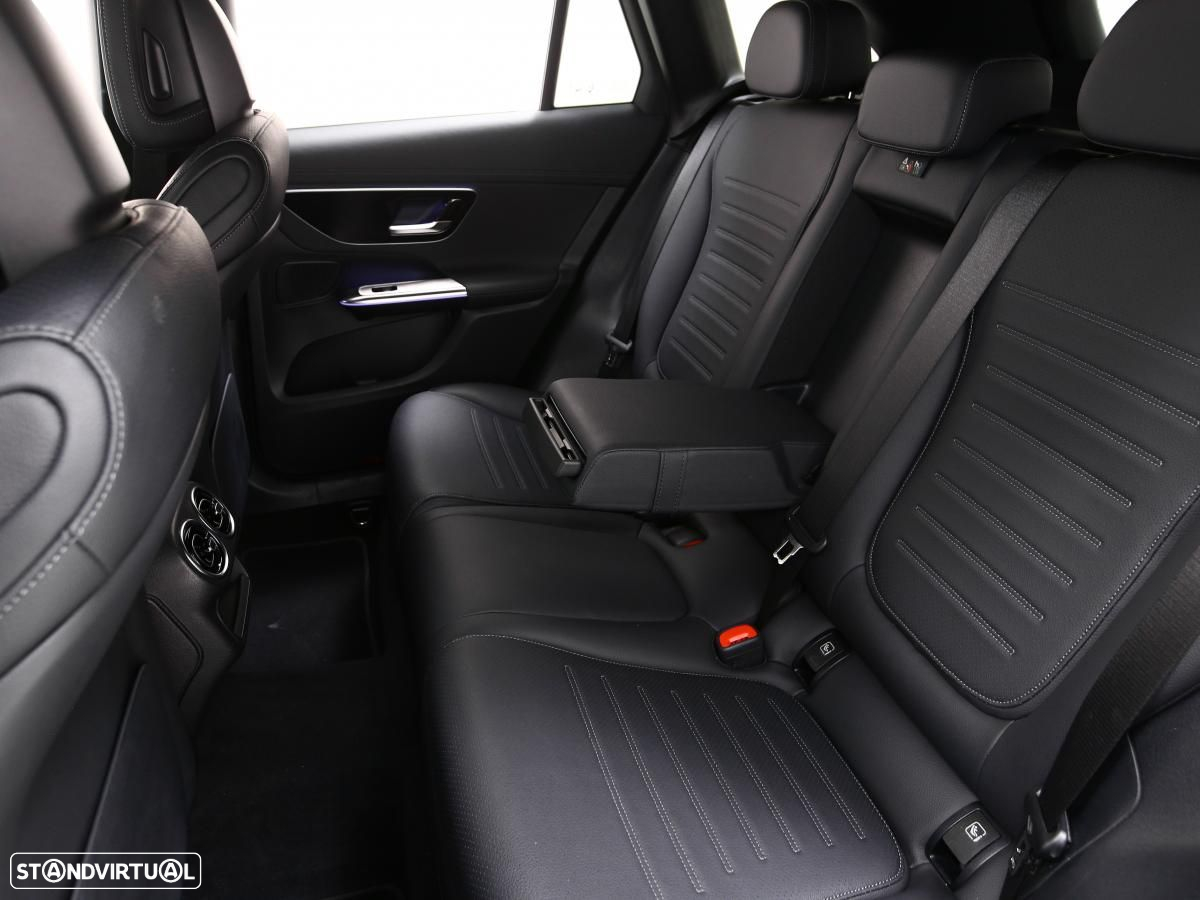 Mercedes-Benz GLC 200 4Matic 9G-TRONIC AMG Line Advanced - 12