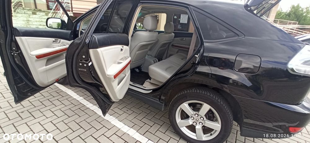 Lexus RX - 9
