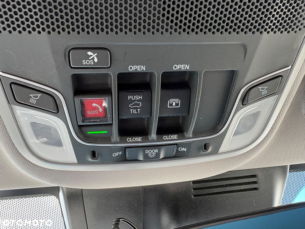 Honda CR-V 1.5 Executive (Honda Connect+) CVT - 19