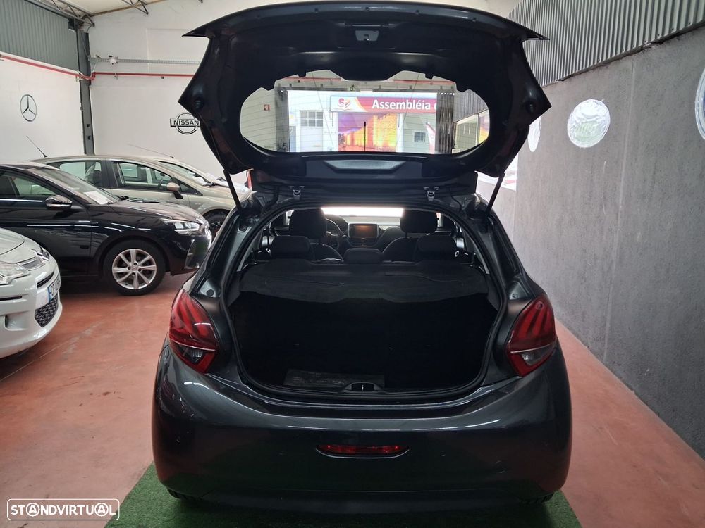 Peugeot 208 1.2 PureTech Style - 7
