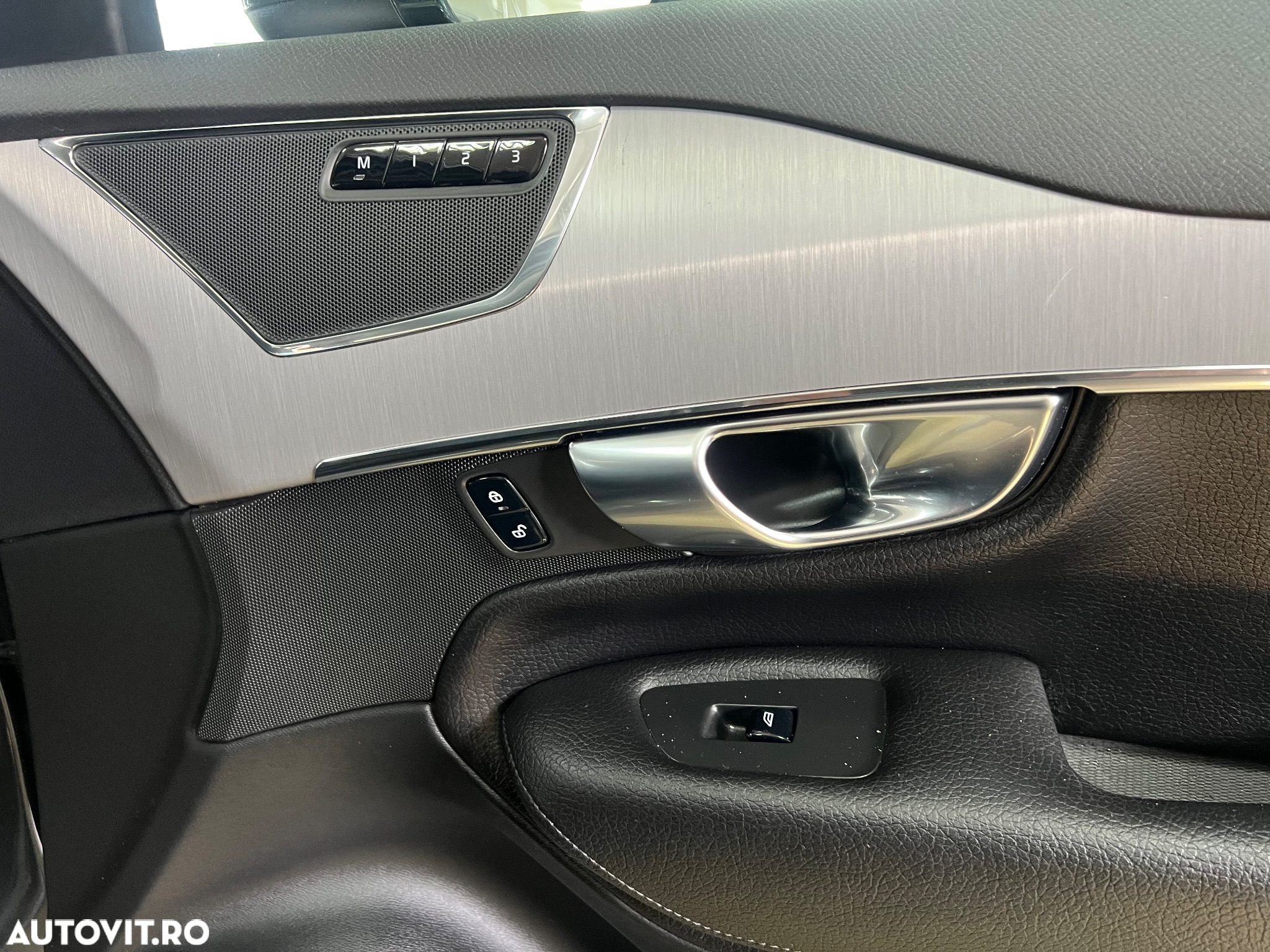 Volvo XC 90 T8 AWD Recharge Geartronic Inscription Edition - 15