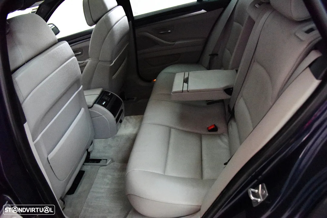 BMW 530 d xDrive Auto - 27