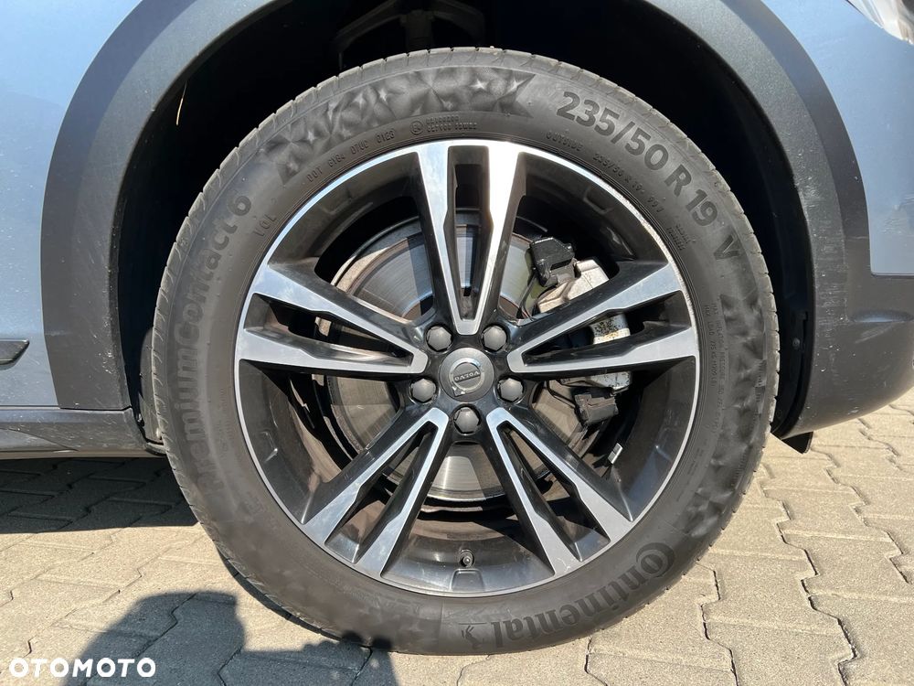Volvo V90 Cross Country D5 AWD Momentum - 11