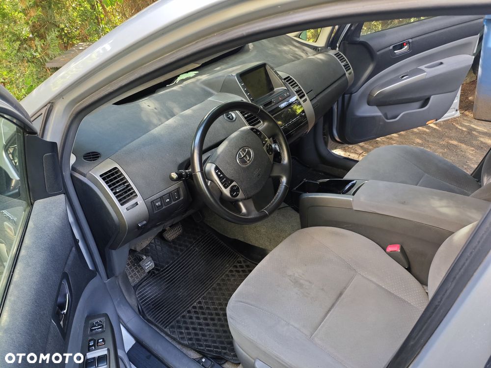 Toyota Prius 1.5 VVT-i Sol (nav) - 6