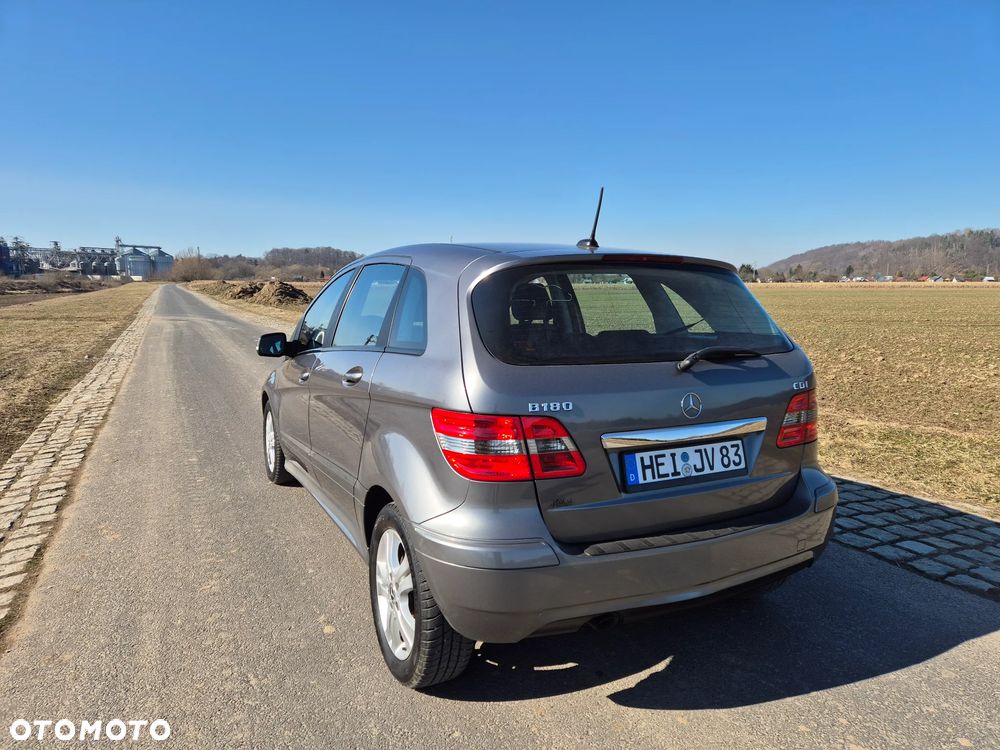 Mercedes-Benz Klasa B 180 CDI Autotronic Special Edition - 8