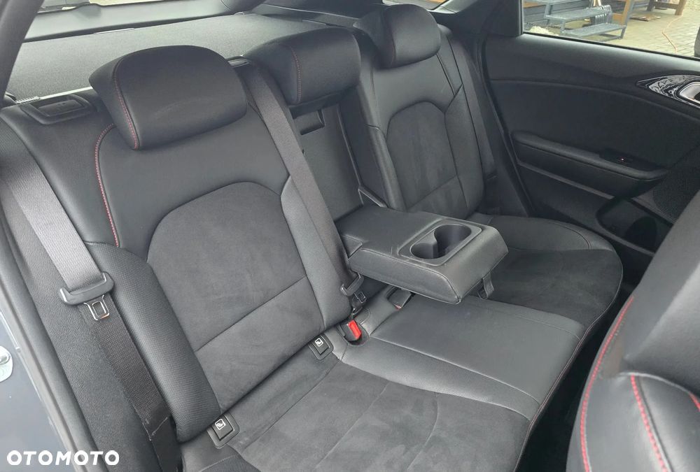 Kia ProCeed 1.6 T-GDI DCT7 OPF GT - 10