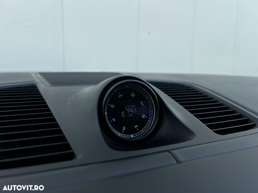 Porsche Cayenne - 18