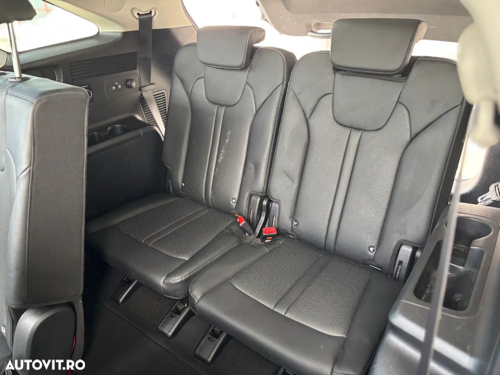 Kia Sorento 1.6 T-GDI HEV 6AT 4x4 7P Design+ - 36