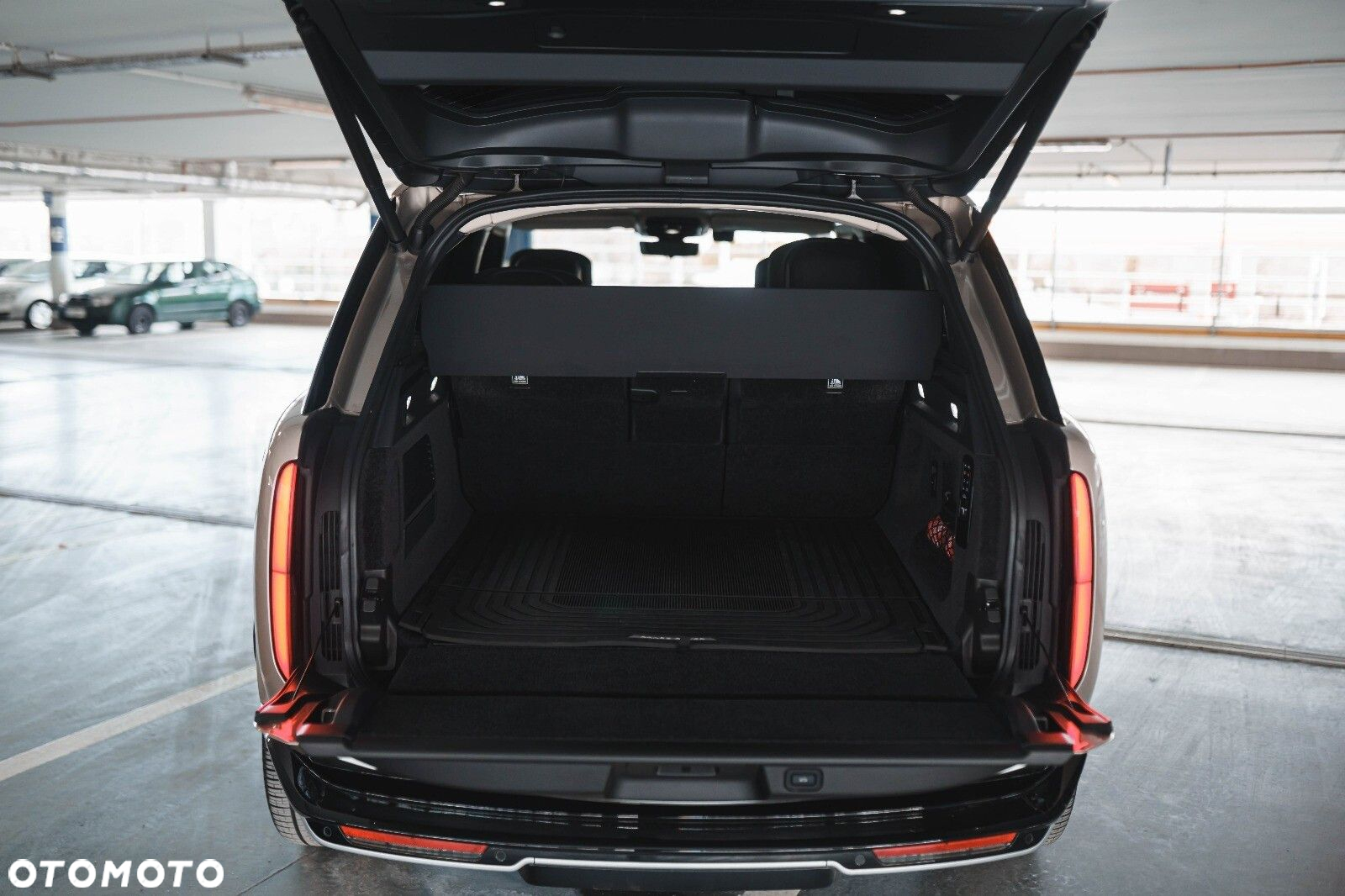 Land Rover Range Rover - 26