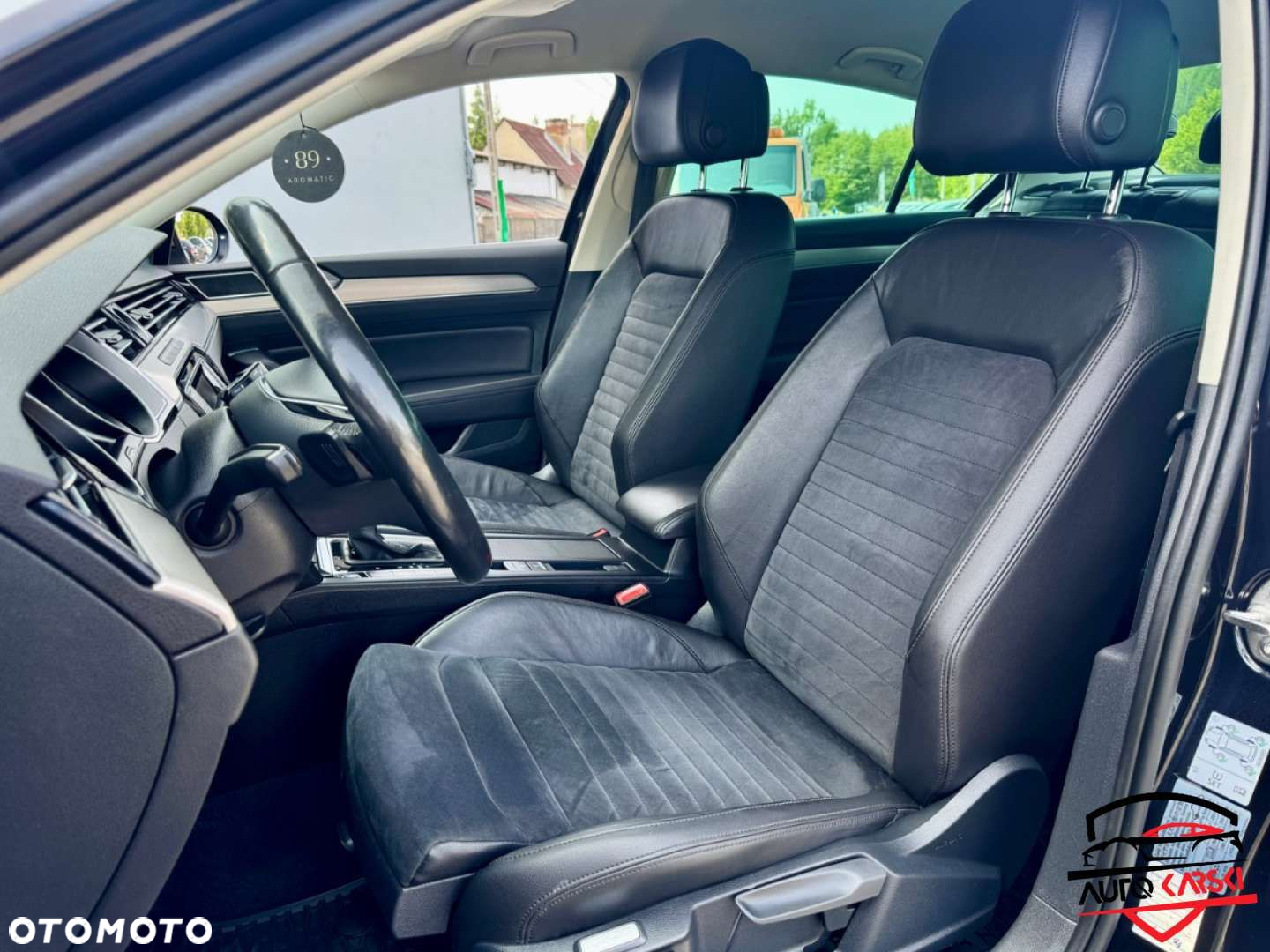 Volkswagen Passat - 33