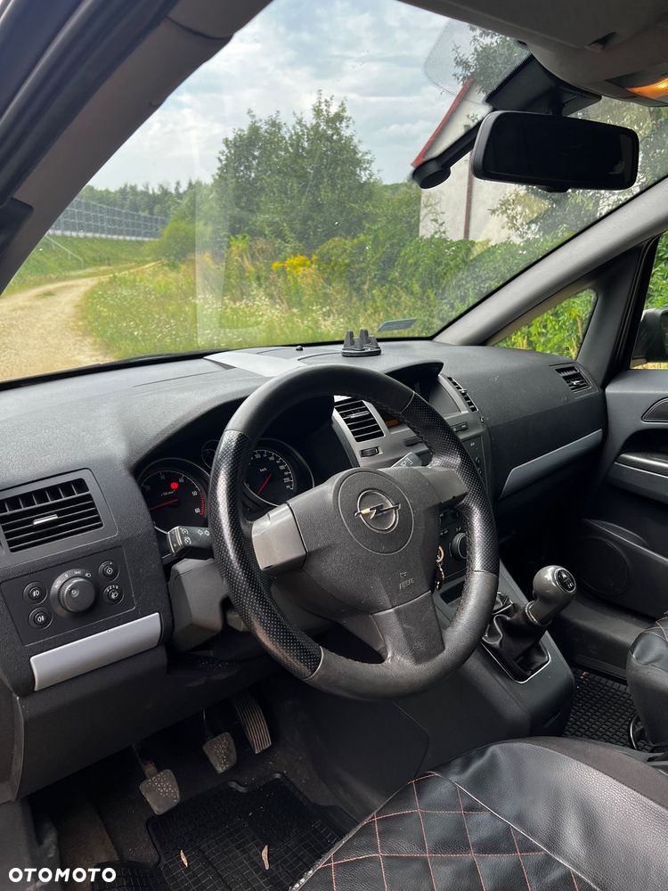 Opel Zafira 1.9 CDTI Enjoy - 11